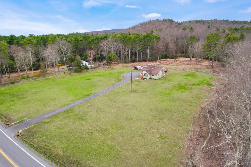 2643 State Route 209 Wurtsboro, NY 12790