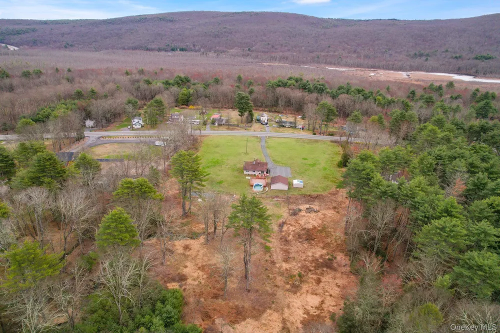 2643 State Route 209 Wurtsboro, NY 12790