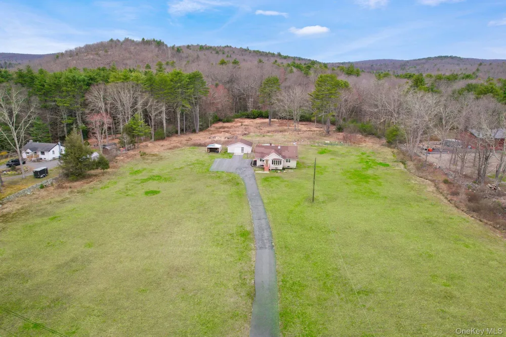 2643 State Route 209 Wurtsboro, NY 12790