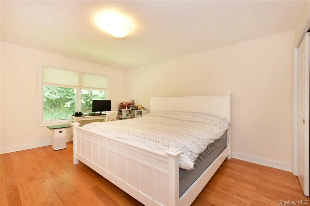 245 Harbor Hill Road East Hills, NY 11576