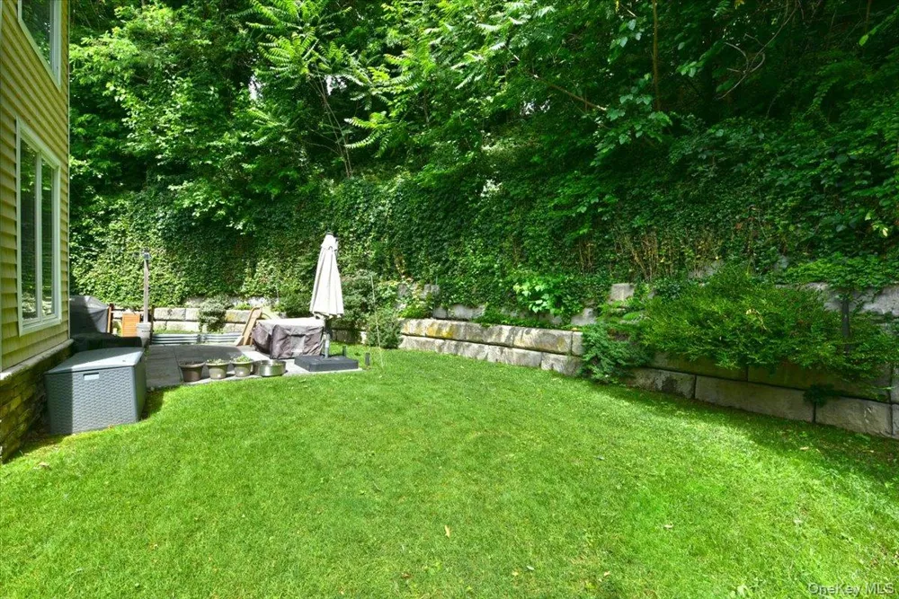 245 Harbor Hill Road East Hills, NY 11576