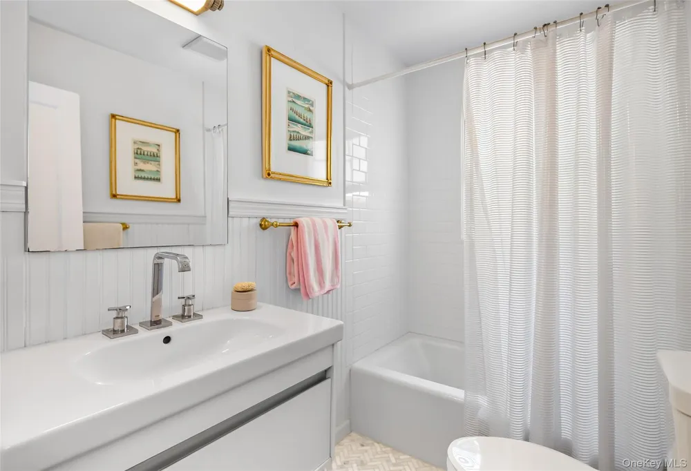 115 Main Street Southampton, NY 11968