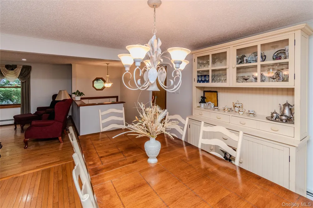 7 Colleen Lane Wallkill, NY 12589