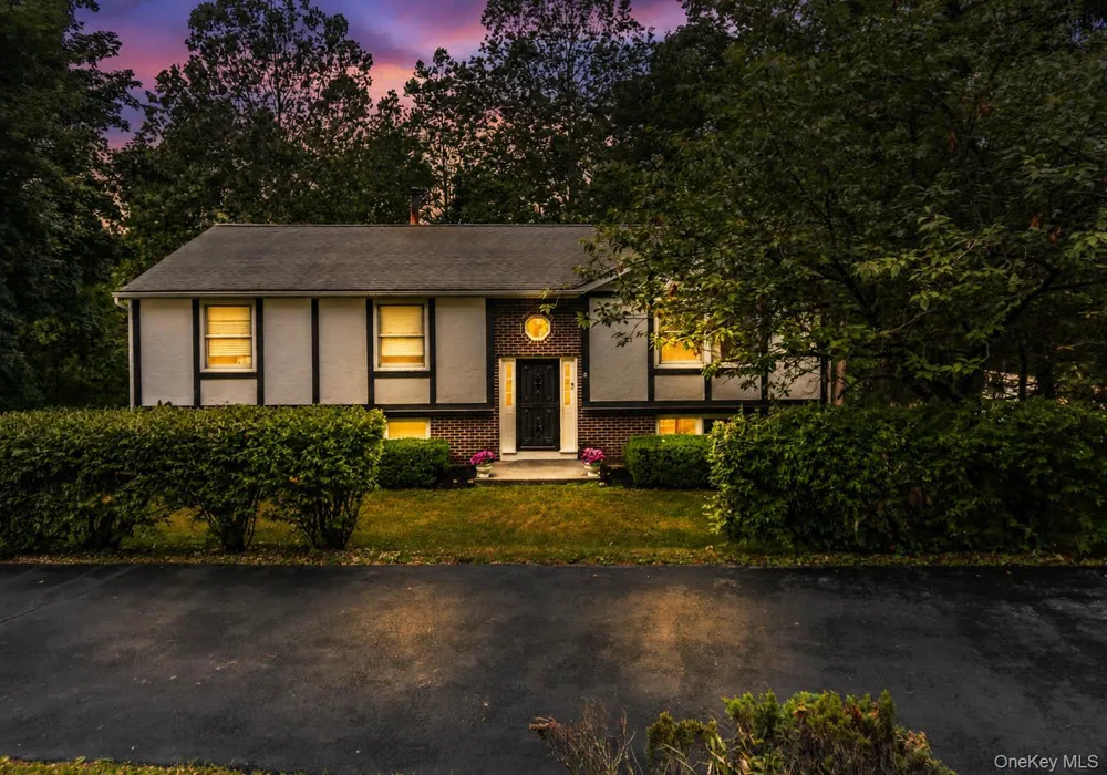 7 Colleen Lane Wallkill, NY 12589
