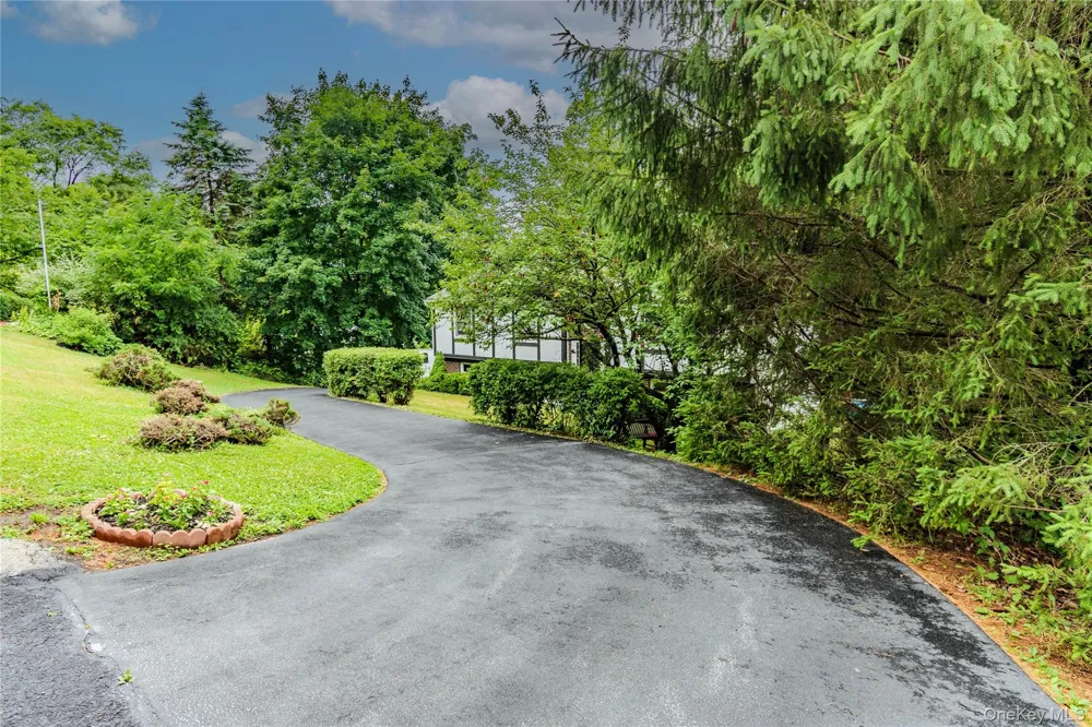7 Colleen Lane Wallkill, NY 12589