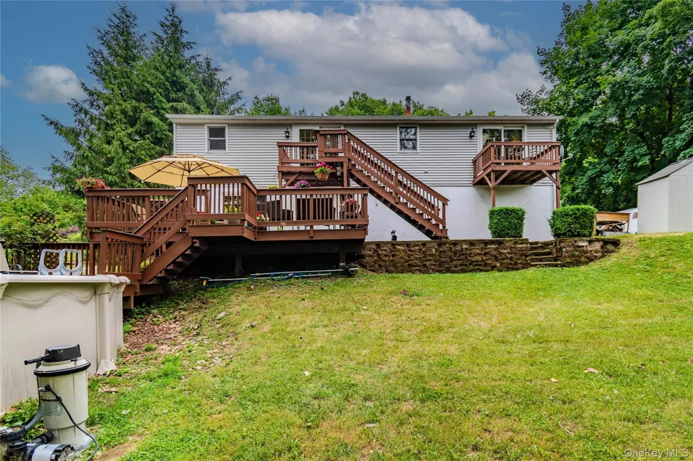 7 Colleen Lane Wallkill, NY 12589