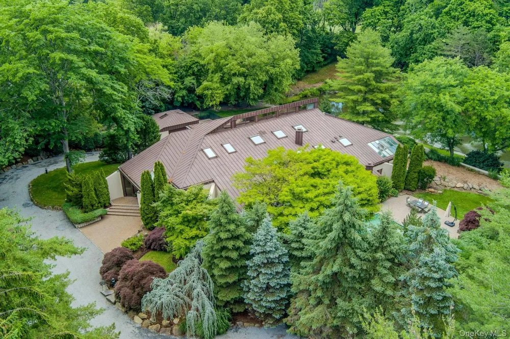 41 Murray Hill Road Scarsdale, NY 10583