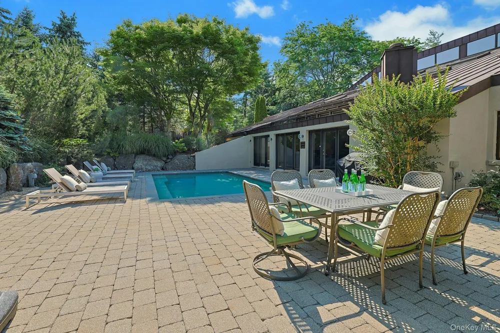 41 Murray Hill Road Scarsdale, NY 10583