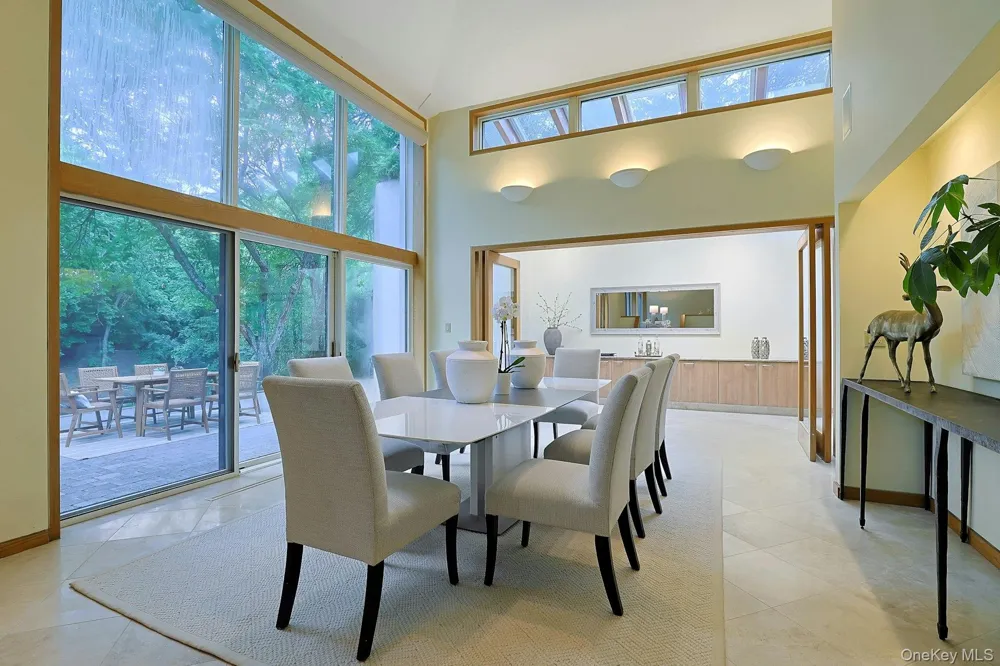 41 Murray Hill Road Scarsdale, NY 10583