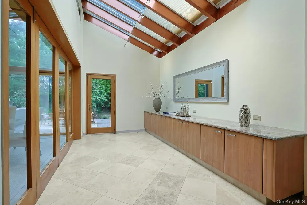 41 Murray Hill Road Scarsdale, NY 10583