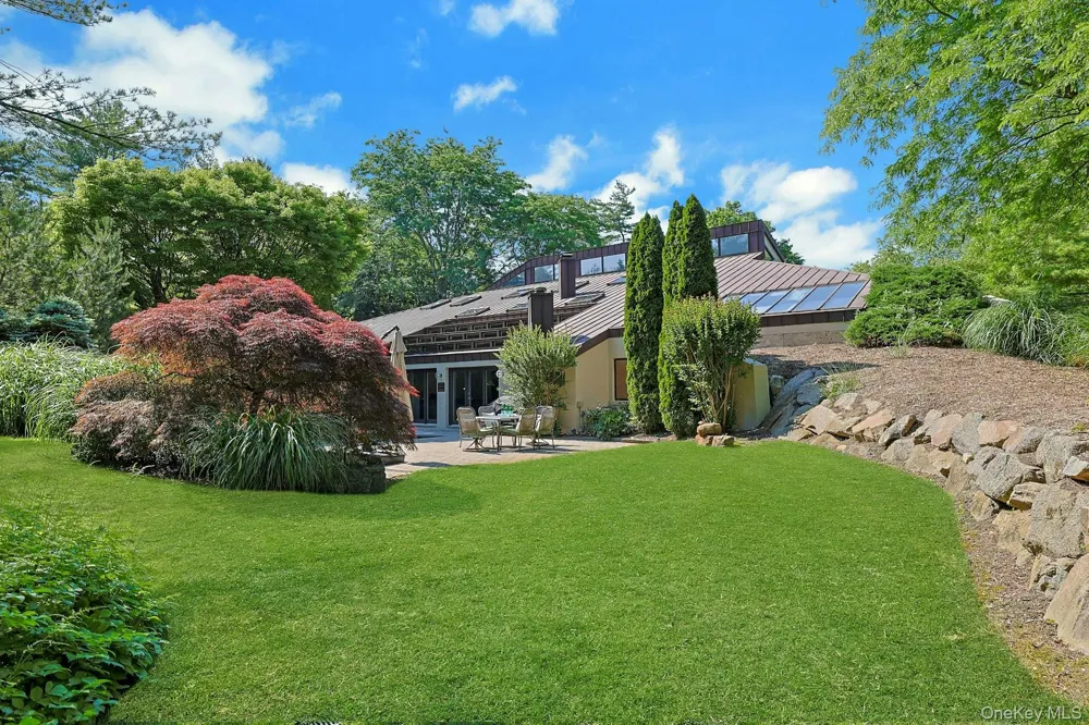41 Murray Hill Road Scarsdale, NY 10583