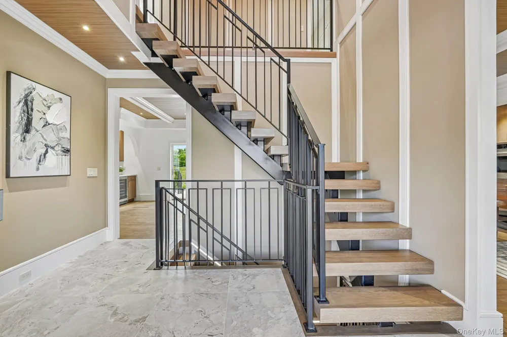 1707 Marie Lane Mohegan Lake, NY 10547