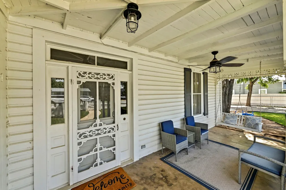 410 E Schubert Street Fredericksburg, TX 78624