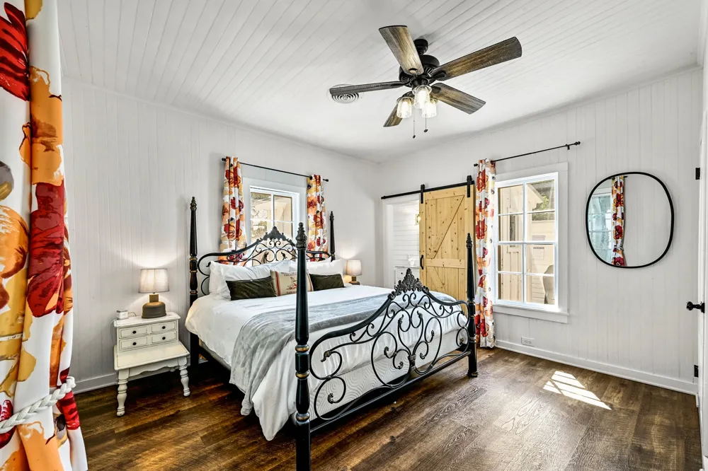 410 E Schubert Street Fredericksburg, TX 78624