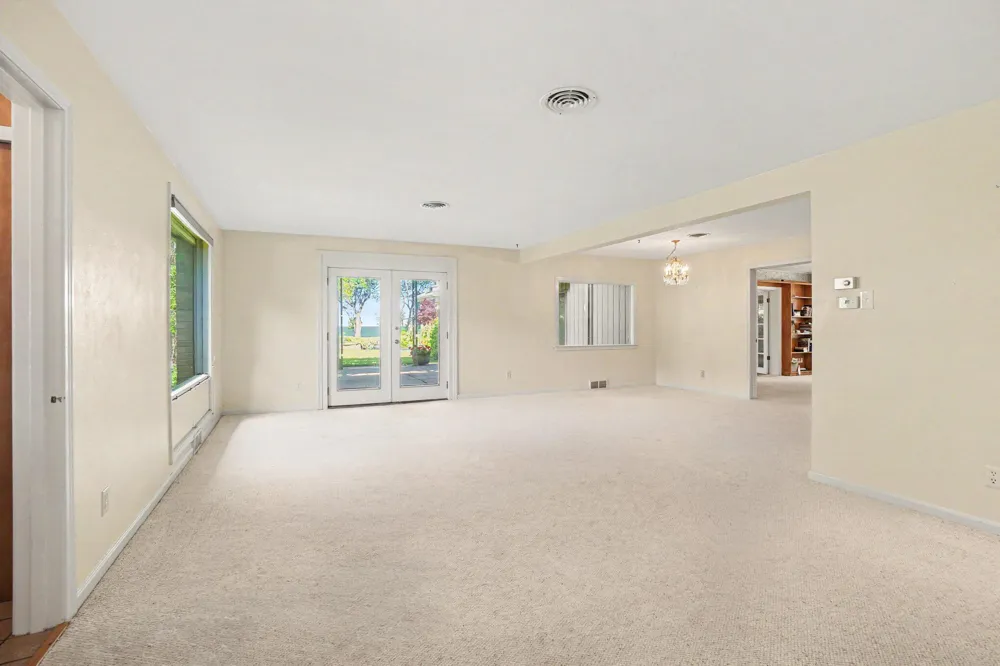 51 Pine Street South Haven City, MI 49090