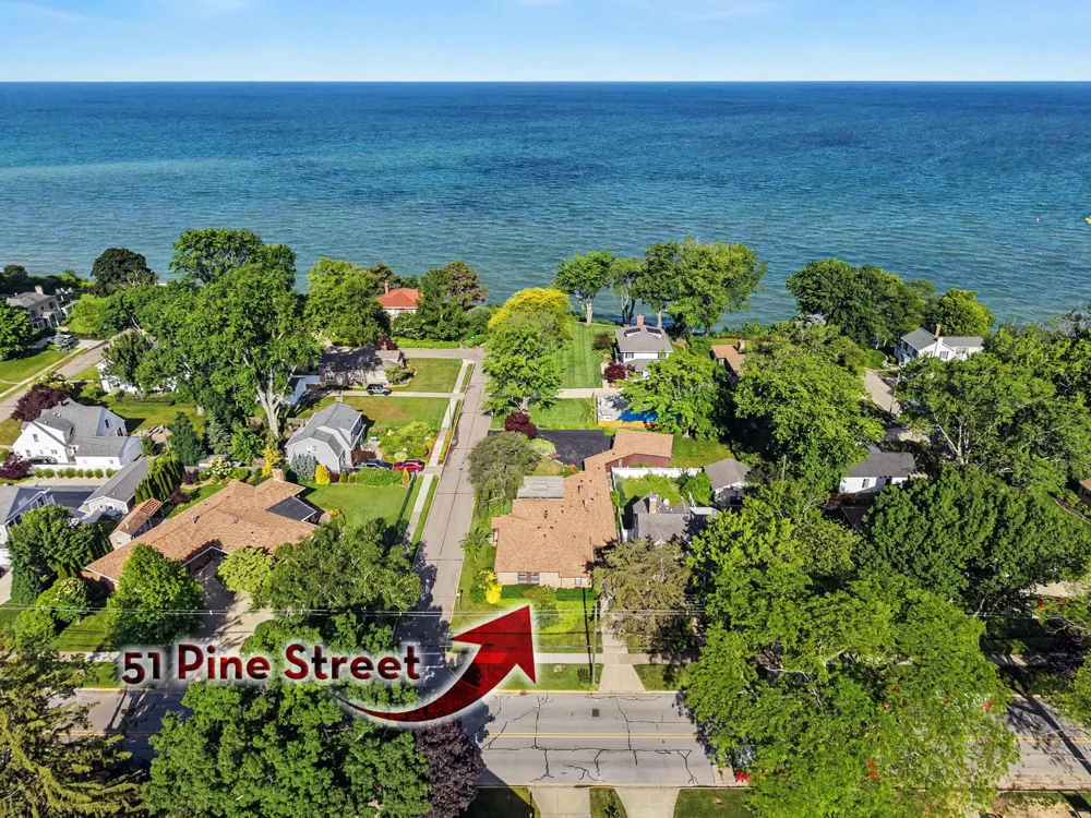 51 Pine Street South Haven City, MI 49090
