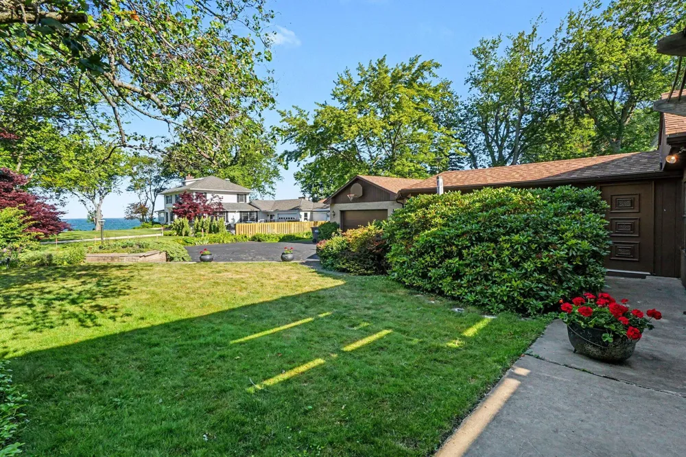 51 Pine Street South Haven City, MI 49090