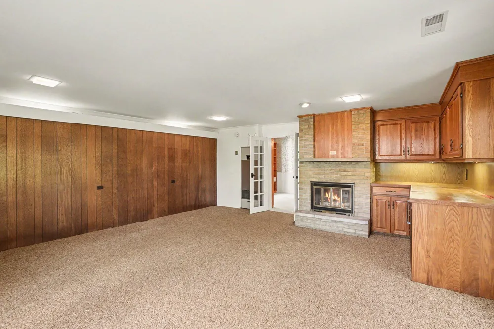 51 Pine Street South Haven City, MI 49090