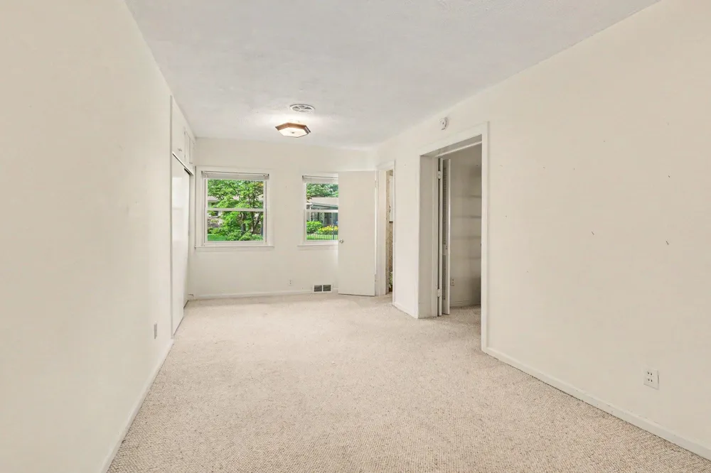 51 Pine Street South Haven City, MI 49090