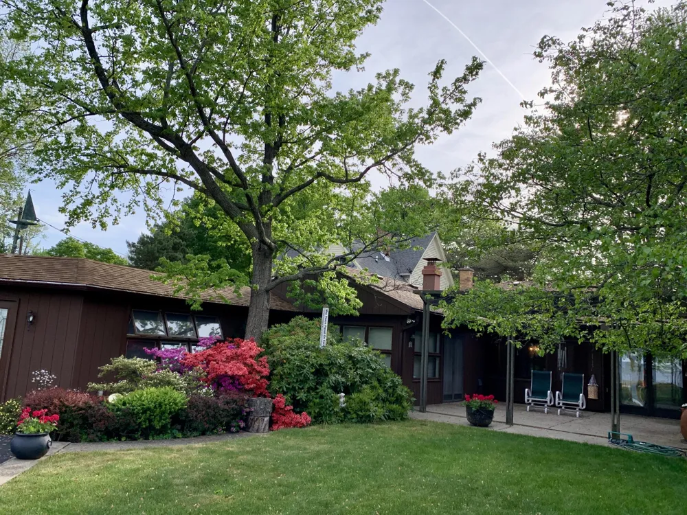 51 Pine Street South Haven City, MI 49090
