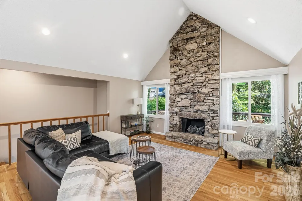 16 Canterbury Drive Arden, NC 28704