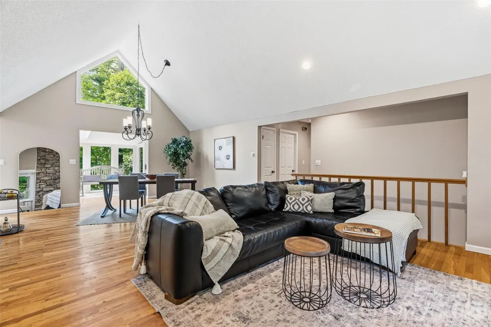 16 Canterbury Drive Arden, NC 28704