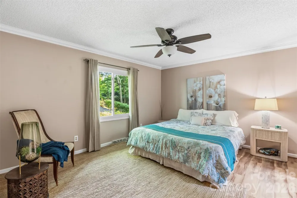 16 Canterbury Drive Arden, NC 28704