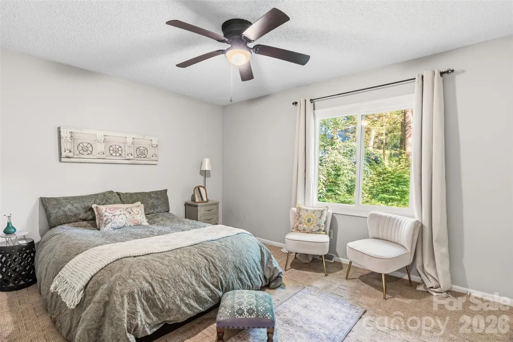 16 Canterbury Drive Arden, NC 28704