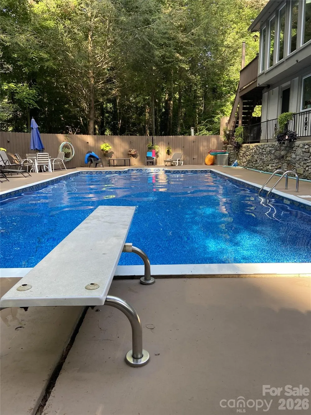 16 Canterbury Drive Arden, NC 28704