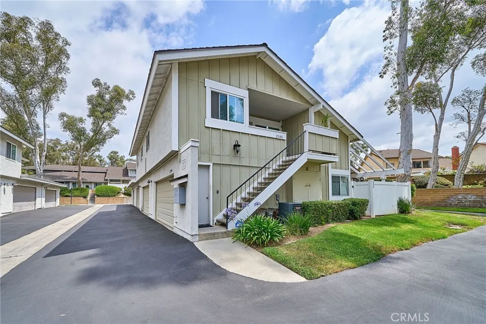 2346 Coventry Cir., #18 Fullerton, CA 92833