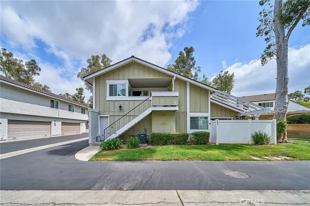 2346 Coventry Cir., #18 Fullerton, CA 92833