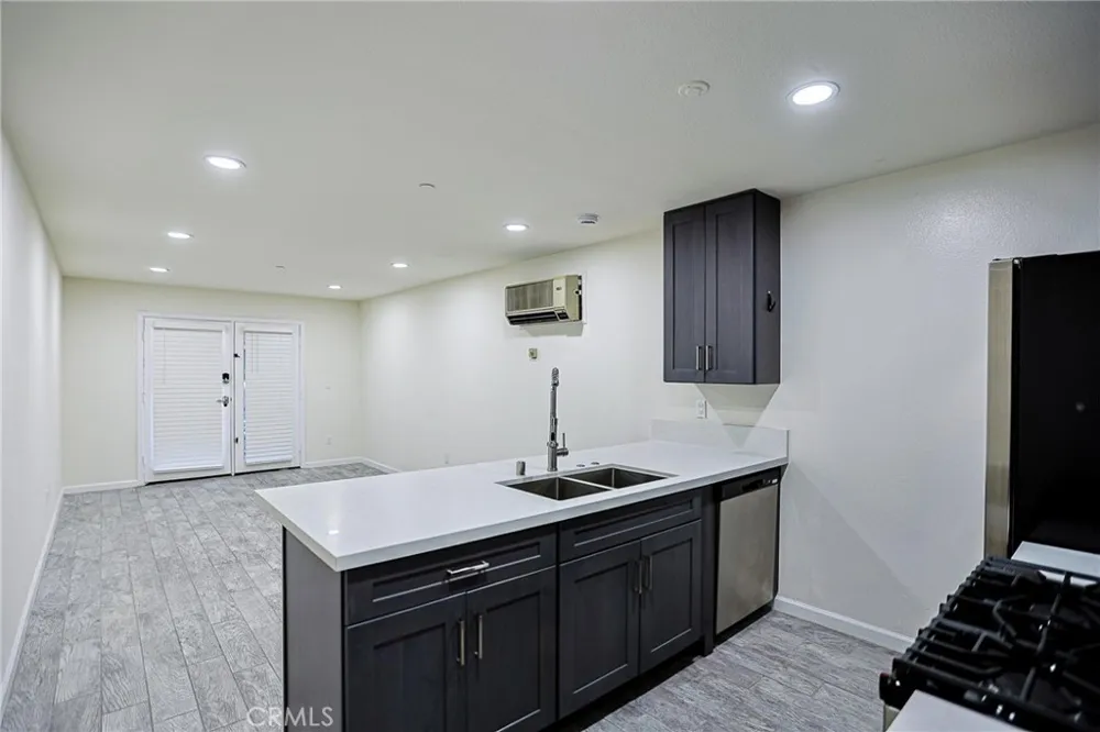 17200 Newhope Street #123 Fountain Valley, CA 92708