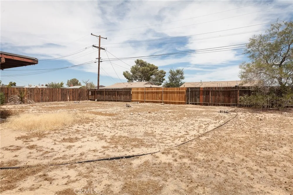 21108 79th California City, CA 93505
