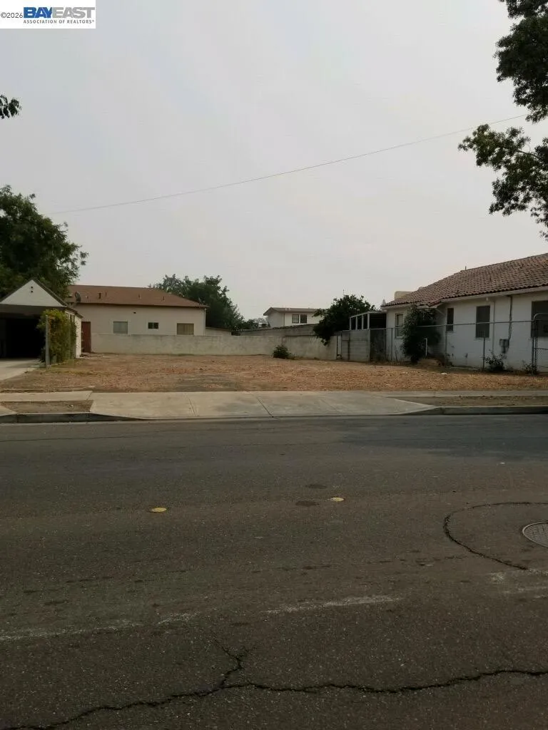 1458 Parker Ave Tracy, CA 95376