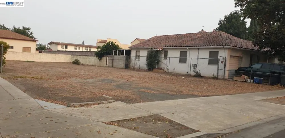 1458 Parker Ave Tracy, CA 95376