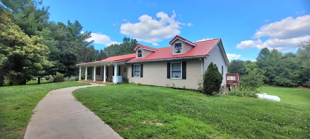 5255 N Mount Pleasant Rd Greenbrier, TN 37073