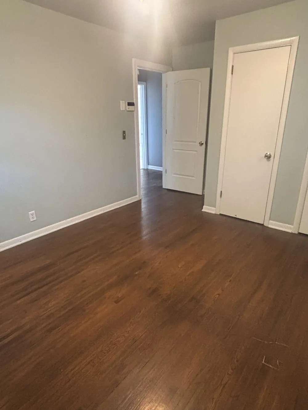 221 Bonnavue Dr Hermitage, TN 37076