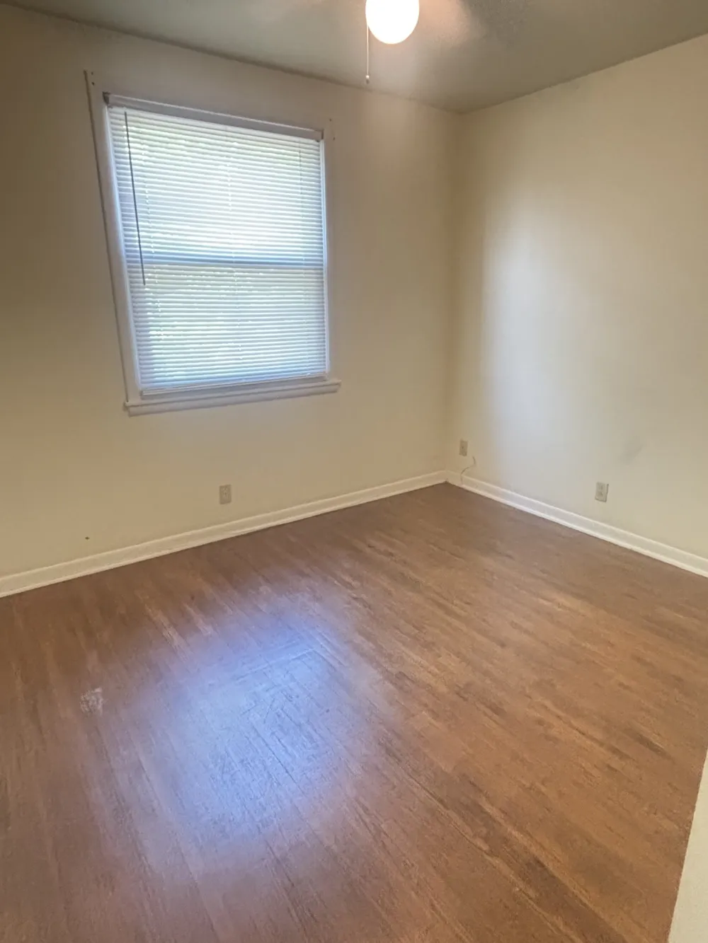 221 Bonnavue Dr Hermitage, TN 37076