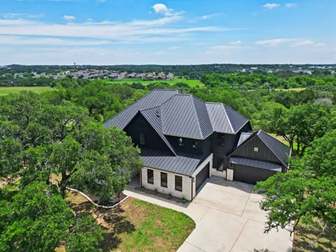 461 Crosswater Lane