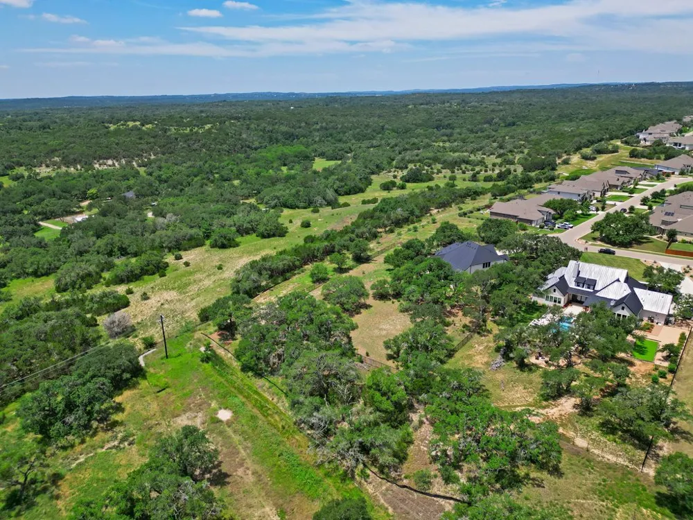 461 Crosswater Lane Dripping Springs, TX 78620