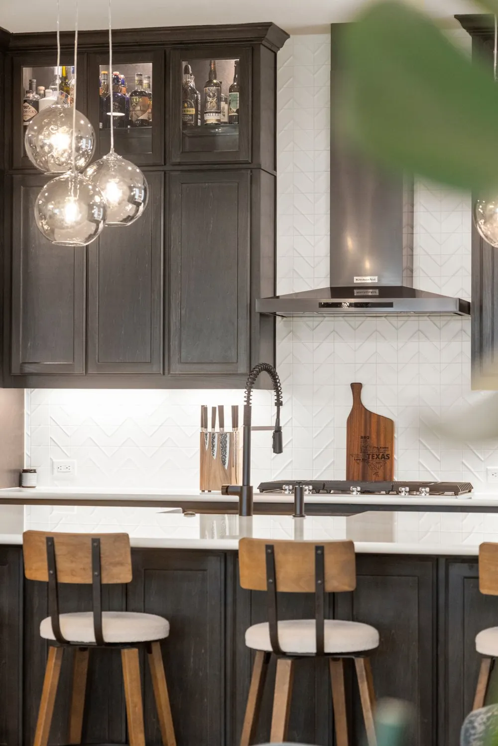 461 Crosswater Lane Dripping Springs, TX 78620