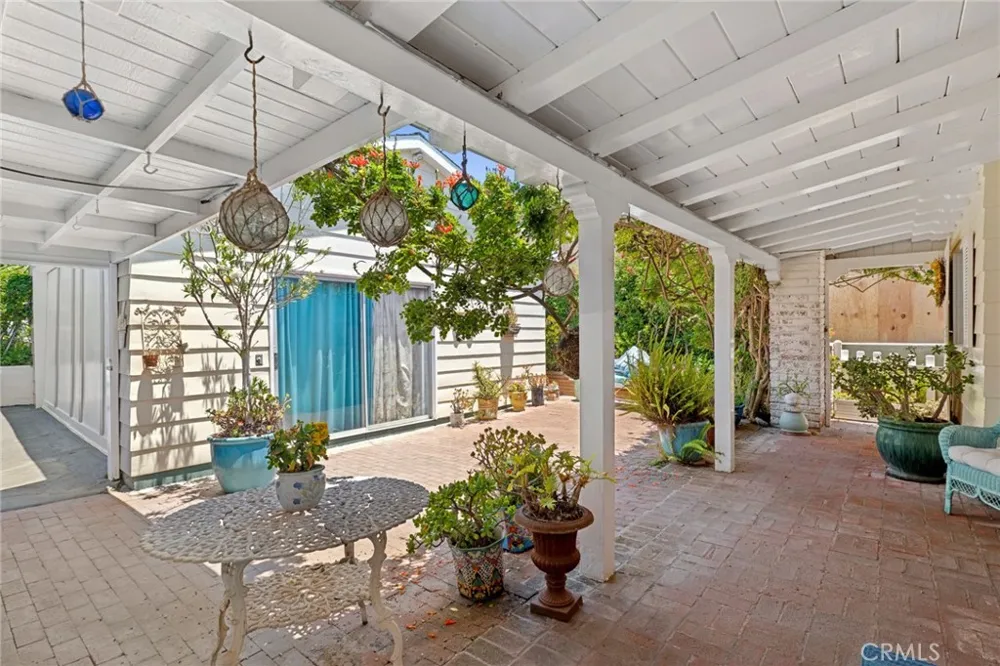 1665 Viking Road Laguna Beach, CA 92651