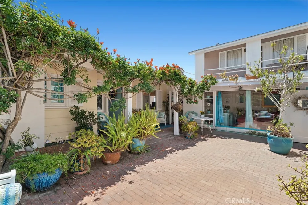 1665 Viking Road Laguna Beach, CA 92651