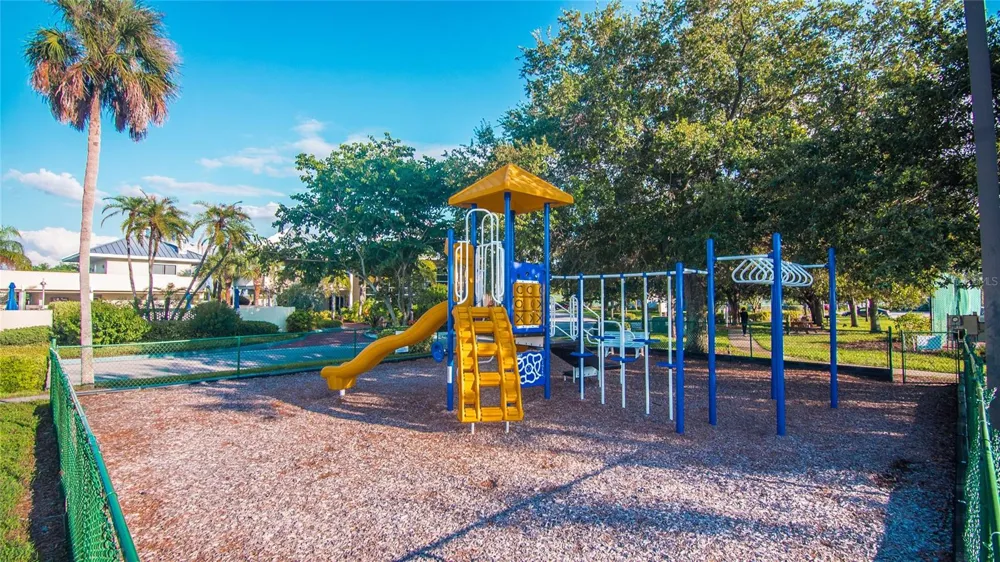611 DESTINY DRIVE #403 Ruskin, FL 33570