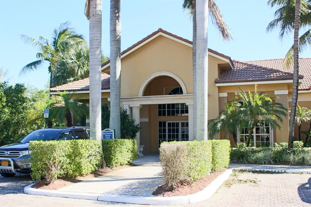 1000 Scotia Drive #304 Hypoluxo, FL 33462