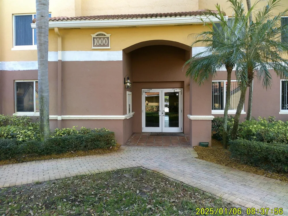 1000 Scotia Drive #304 Hypoluxo, FL 33462