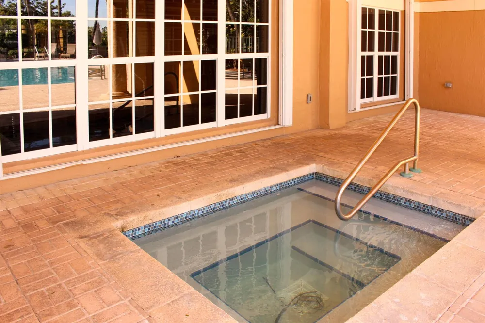 1000 Scotia Drive #304 Hypoluxo, FL 33462