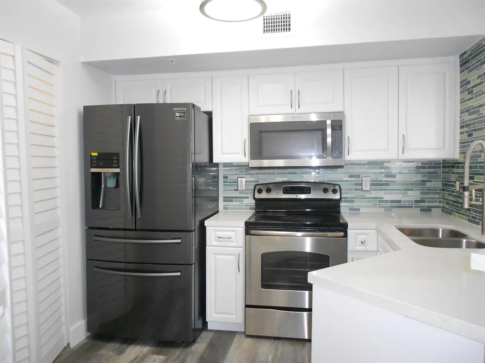 1000 Scotia Drive #304 Hypoluxo, FL 33462