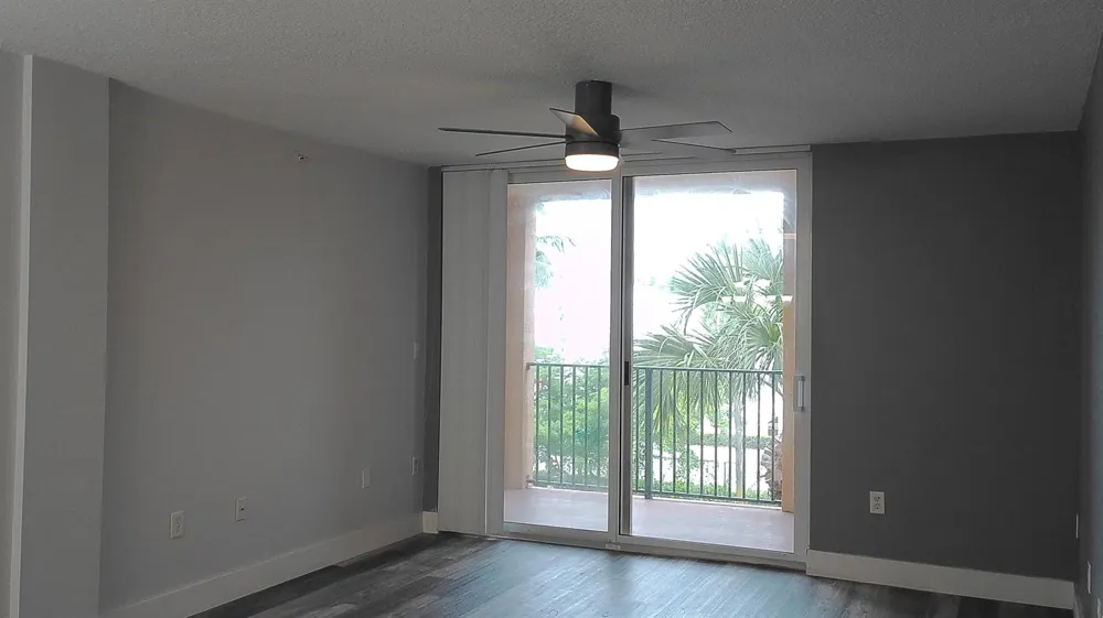 1000 Scotia Drive #304 Hypoluxo, FL 33462