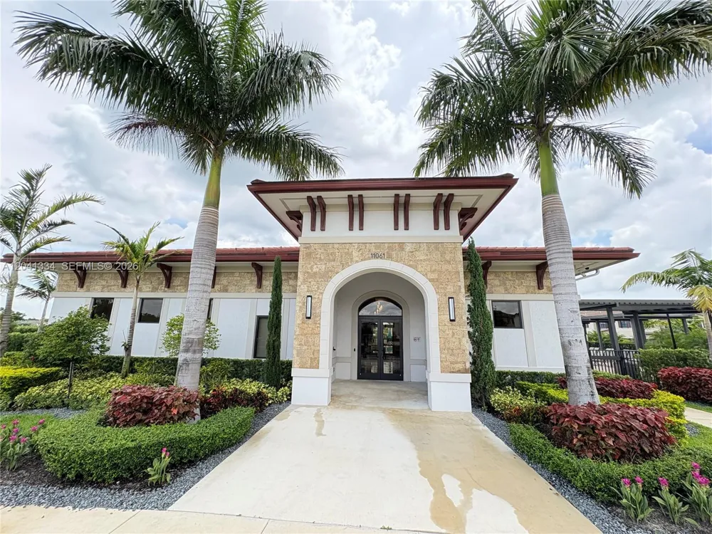 3482 W 114th Ter Hialeah, FL 33018